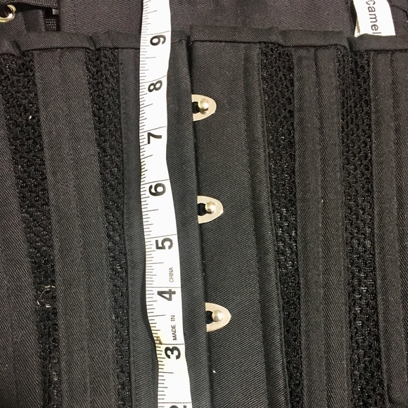 Camellias heavy duty corset - Picture 7 of 8